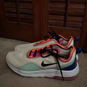 Nike Kids' Cream and Orange Sneakers